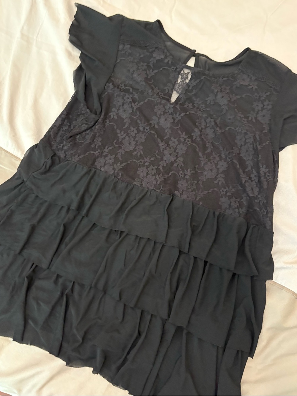 Torrid Black Lace Mesh Layered Top Flutter Cap Sleeve sz 2x - Picture 8 of 14